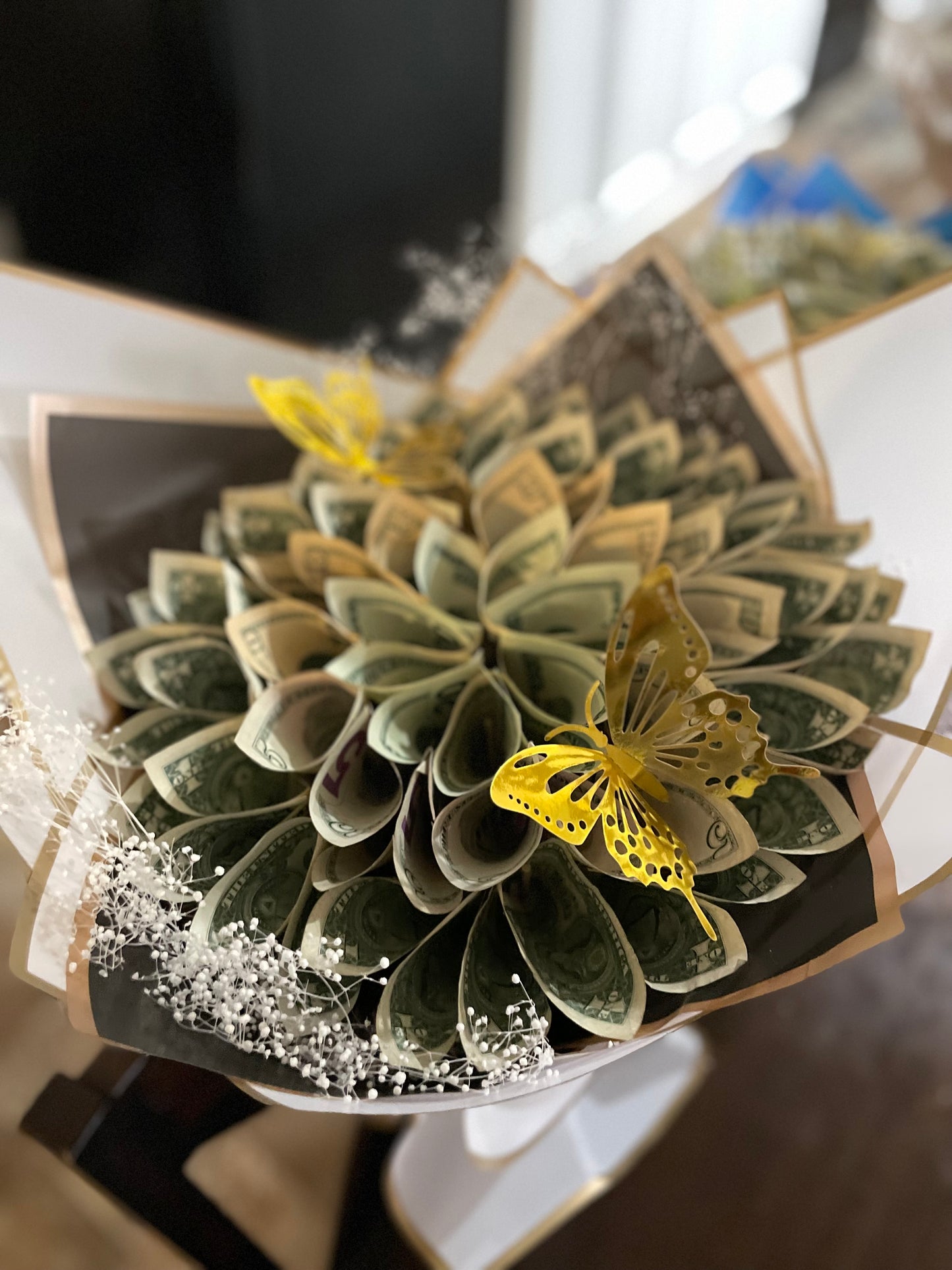 Luxury “Money” Bouquet – Realistic, Decorative Bills