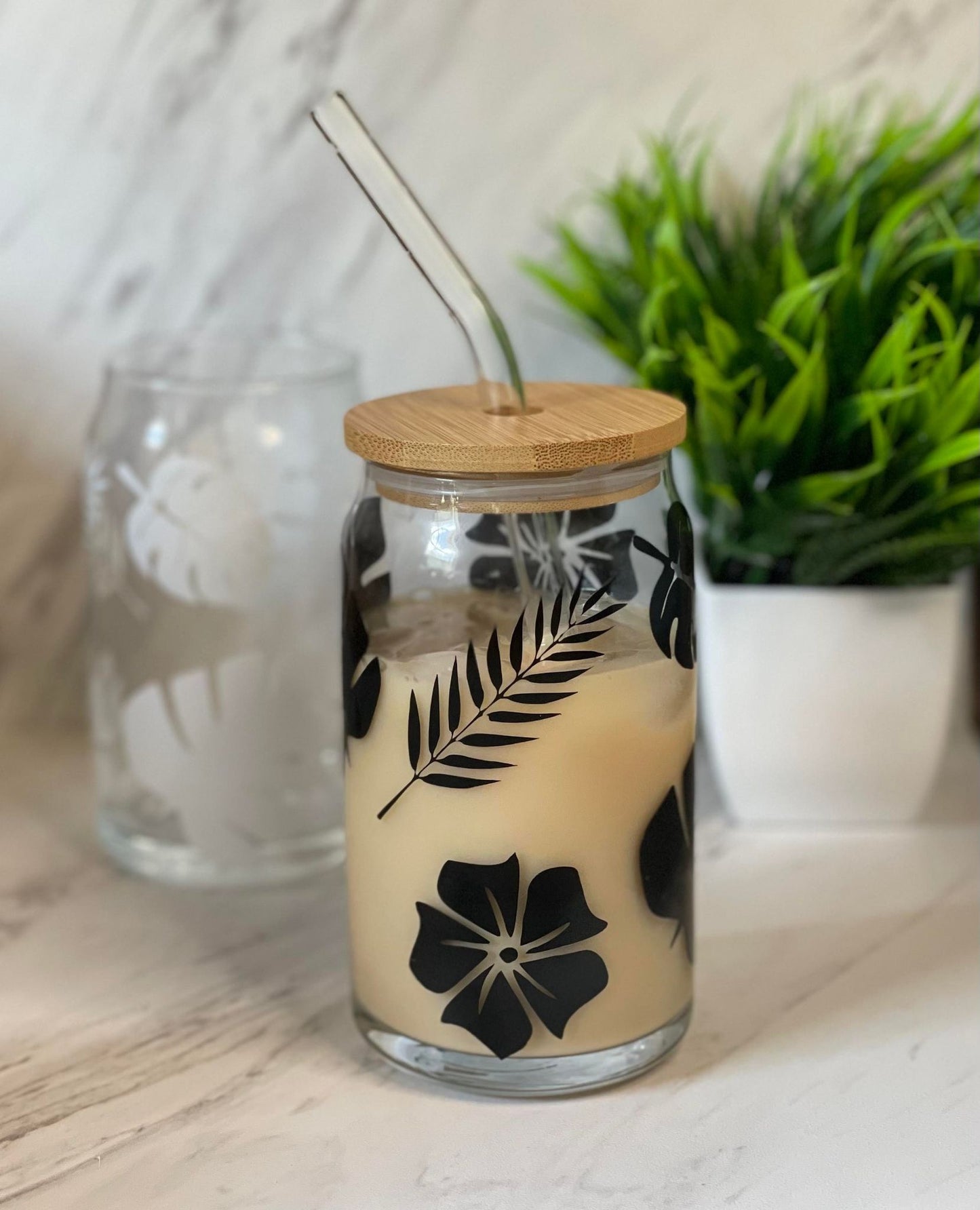 Tropical Plant Beer Can Glass – Iced Coffee Glass with Monstera & Hibiscus Design
