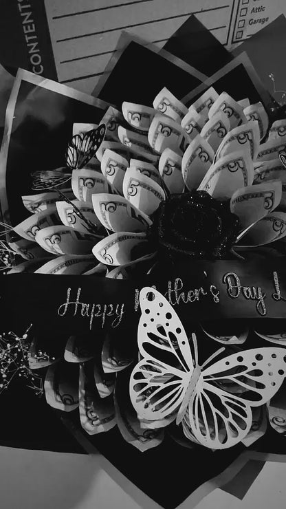 Luxury “Money” Bouquet – Realistic, Decorative Bills