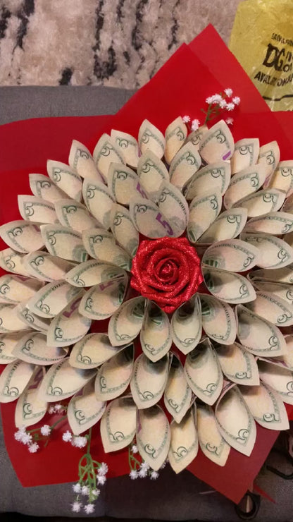 Luxury “Money” Bouquet – Realistic, Decorative Bills