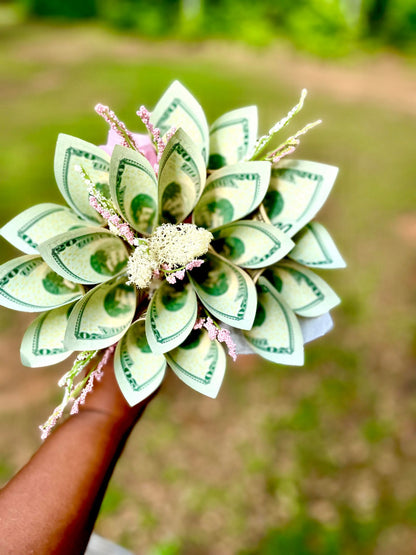 Luxury “Money” Bouquet – Realistic, Decorative Bills